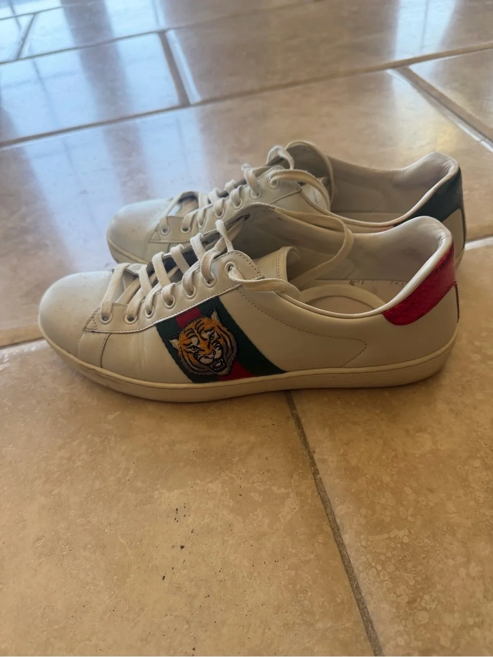Gucci White Leather Sneakers with Red Heel and Green-Red Stripe Tiger Patch